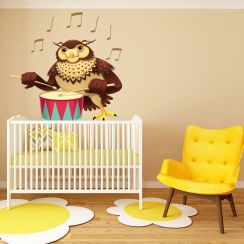 Hibou qui joue du tambour